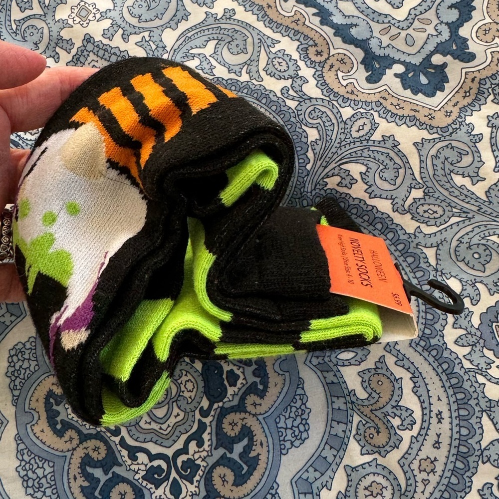 Halloween Novelty Knee Length Socks - 3 Pair - Picture 6 of 14